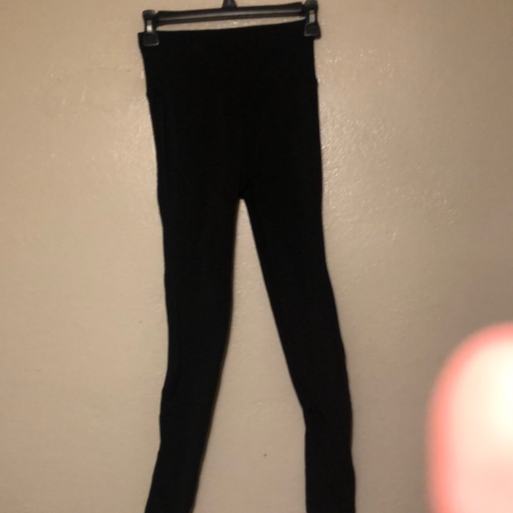 Cotton on black legging
